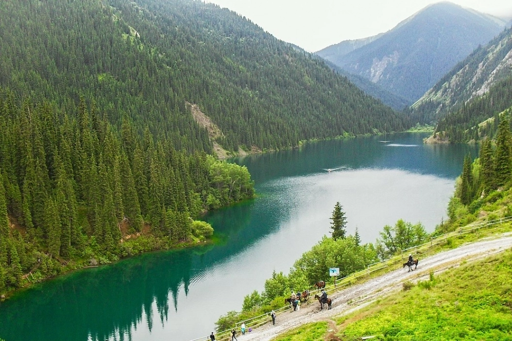 Озёра называют «жемчужиной Северного Тянь-Шаня».
