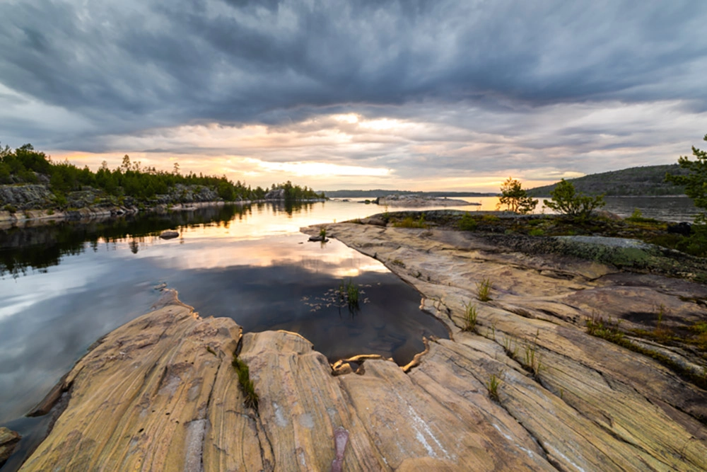 Память, вырезанная льдом. Пейзажи Ладожских шхер в объективе Геннадия Юсина     
 Память, вырезанная льдом. Пейзажи Ладожских шхер в объективе Геннадия Юсина