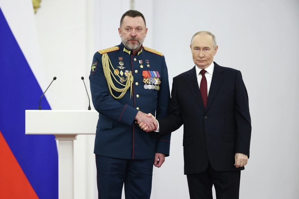 9 декабря 2024. Президент РФ Владимир Путин вручил медаль «Золотая Звезда» Герою России Дмитрию Саблину на торжественном мероприятии по случаю празднования Дня Героев Отечества.