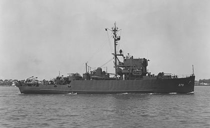 Однотипный трём кораблям конвоя БД-5 тральщик.
