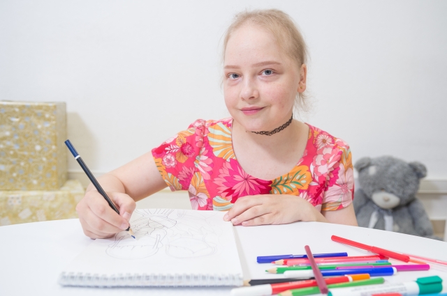 Теперь 15-летняя Оксана мечтает о том, чтобы с её комиксом познакомились как можно больше любителей. 