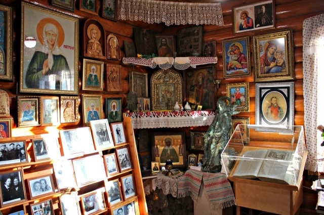 Экспонаты — подлинные предметы для совершения молитв.