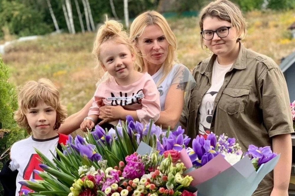 Елизавета Круцко с детьми