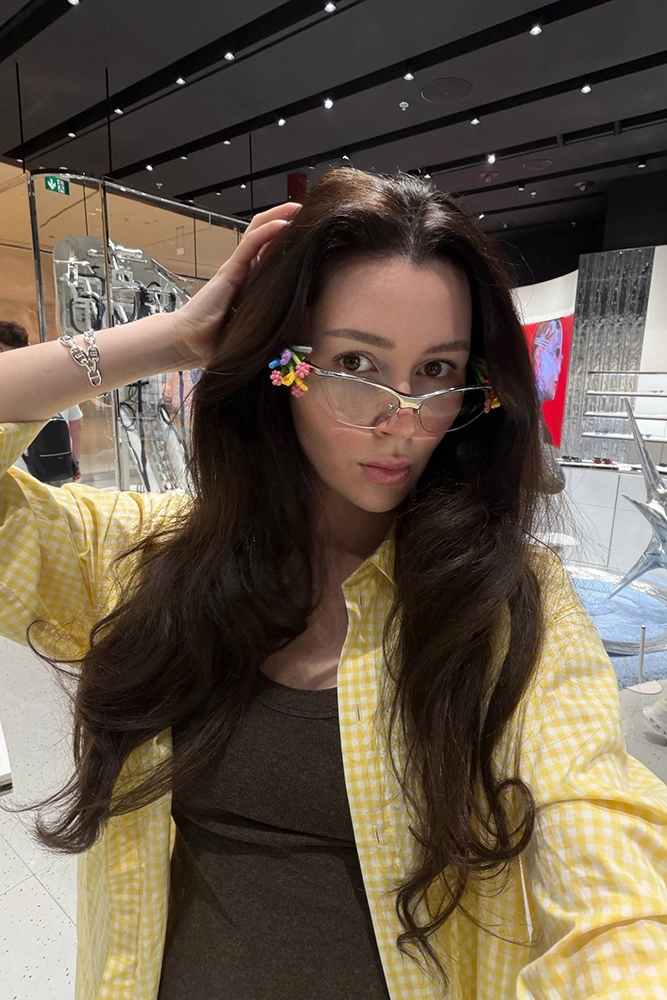 Анна Заворотнюк.