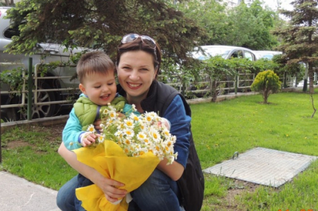 Людмила Чиняпова расстроена: она будет видеть родственников в России еще реже.