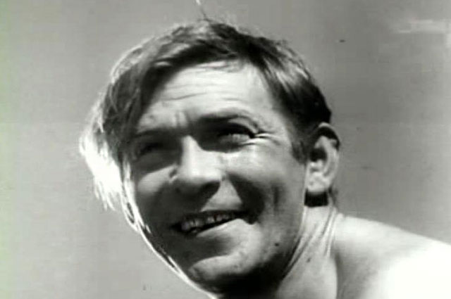 Леонид Утёсов в фильме «Весёлые ребята»