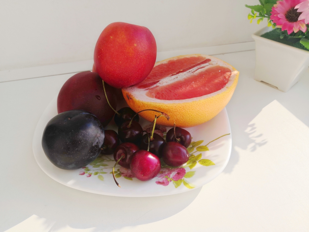 Летом сидеть на диете намного проще - овощи и фрукты всегда под рукой.