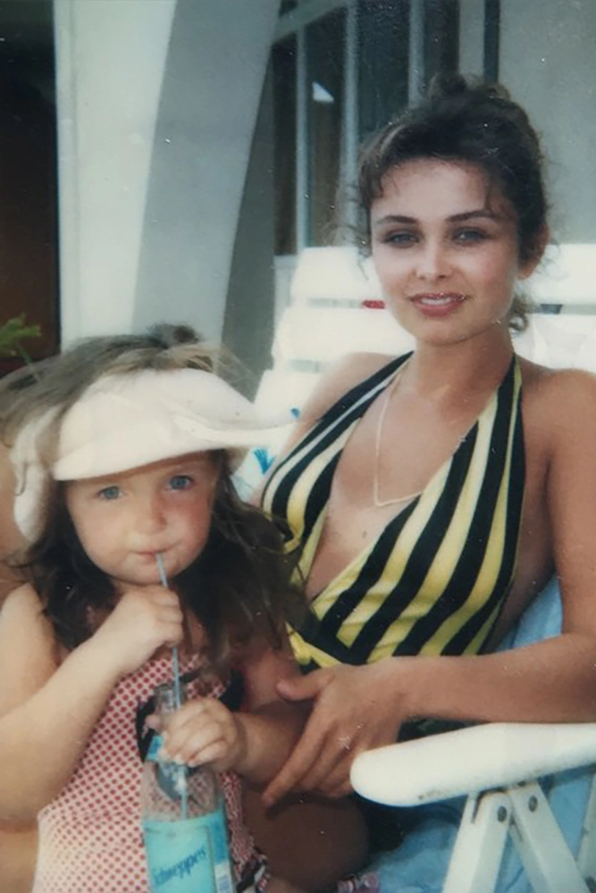 Елена с дочерью Ольгой.