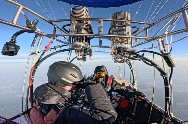 За бортом было −46 градусов по Цельсию.