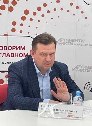 Владимир Сураев.