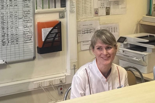 Медсестра Анна Кобашова шла забирать из садика младшую дочь.