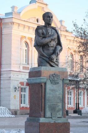 Памятник Михаилу Сперанскому в г. Иркутске.