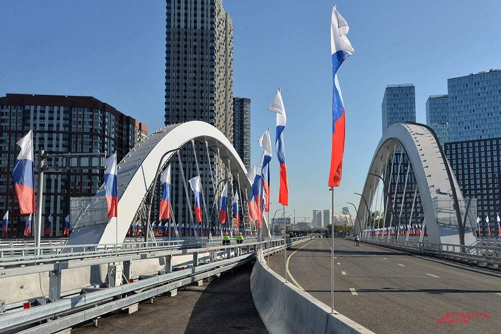 Новый мост в районе Филевского парка.