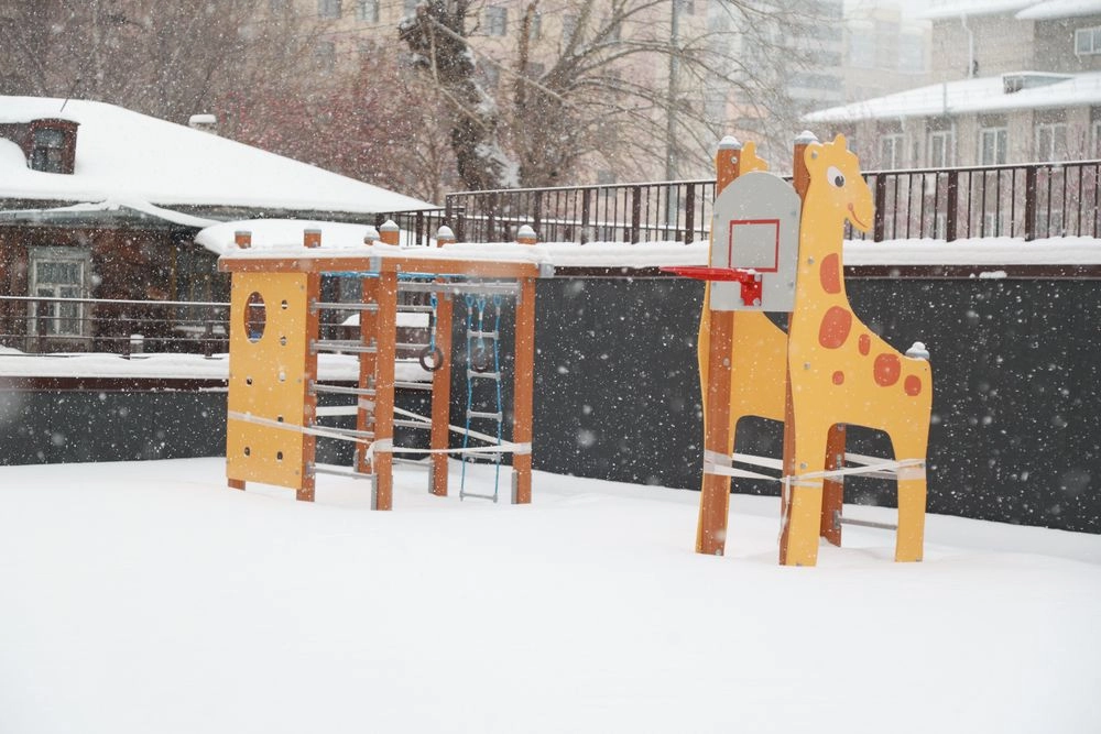 ул. Папанинцев, 143/145.