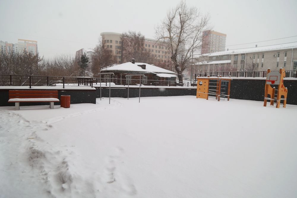 ул. Папанинцев, 143/145.