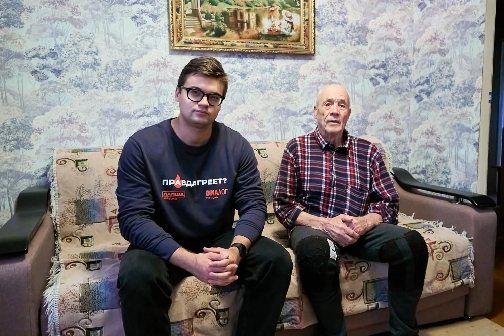 Илья Иванович Кукуев подробно описал условия жизни узников лагерей.