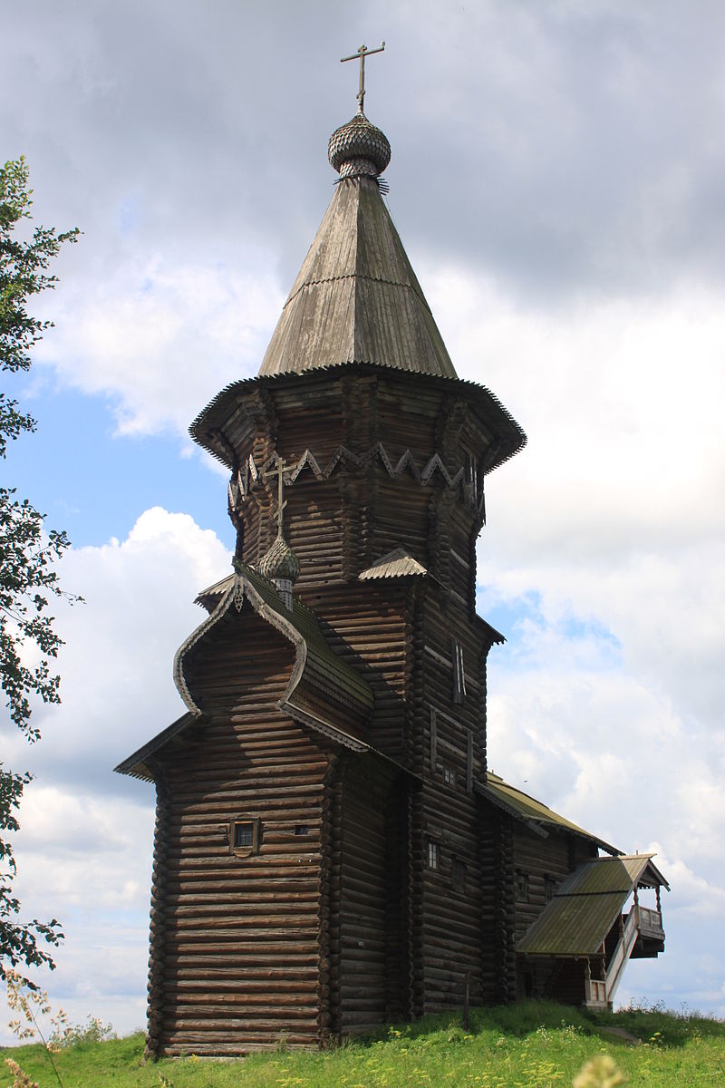 Церковь Успения Пресвятой Богородицы в Кондопоге (фотография 2009 года).