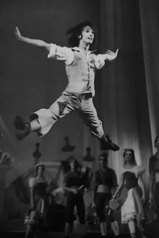 Остроумный и лёгкий Труффальдино в балете «Слуга двух господ».