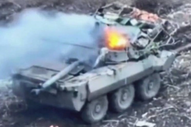 Подбитый танк AMX-10RC.