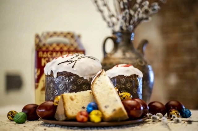 Праздничные куличи на Пасху.