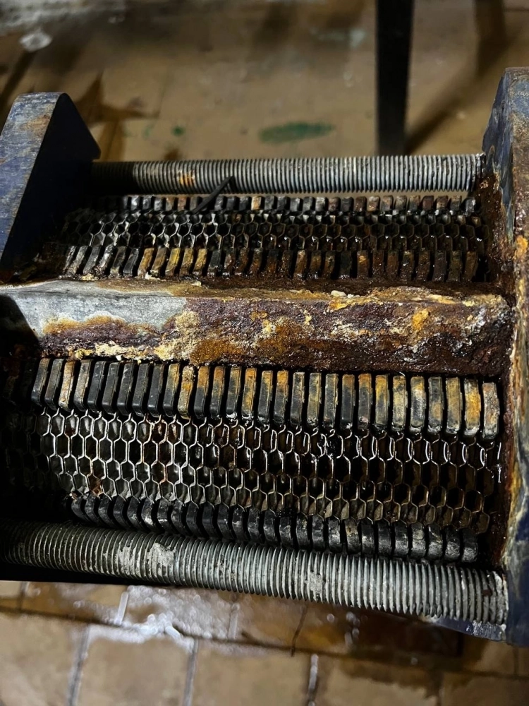 Фото теплообменника, присланное сотрудниками Ботсада. 