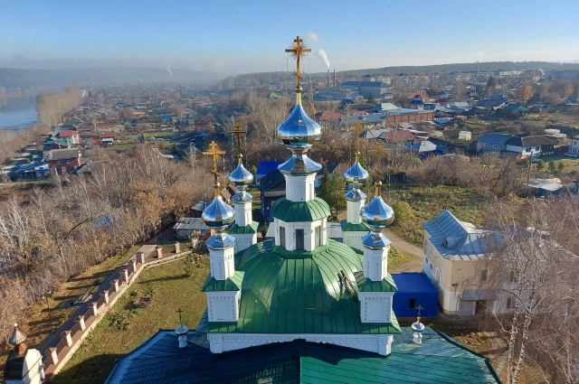 Старинную церковь восстанавливали буквально по частям. 