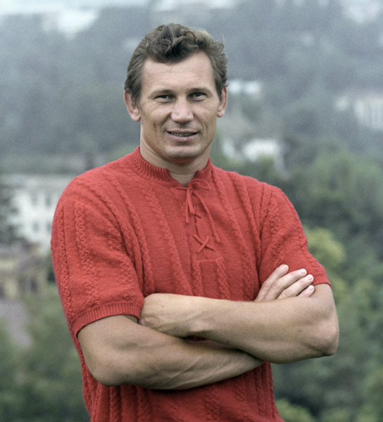 Заслуженный мастер спорта СССР, чемпион мира по вольной борьбе Александр Медведь. 1972 год. 