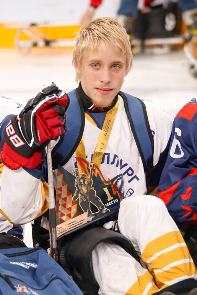 Сын Ольги Комаровой Саша.