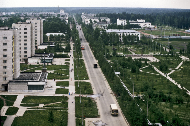 В городе Мирный живут служащие космодрома в Плесецке. 1989 г.