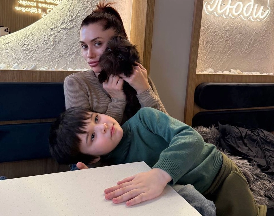 Ева Карицкая (Карина) с сыном Иваном.