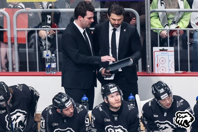 Рафаэль Рише (слева) запомнится как замкнутый, дотошный интеллектуал.