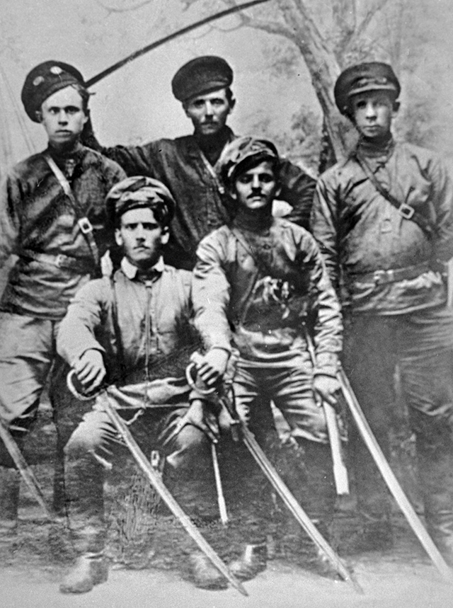 Группа бойцов венгерского отряда Красной Армии, 1918 год.