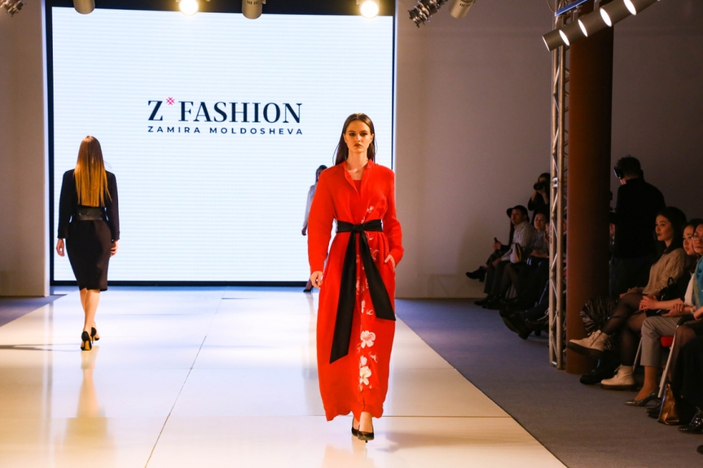 Коллекция Замиры Молдошевой, представительницы делегации Кыргызстана. Диизайнер одежды, арт-директор бренда Z – FASHION.
