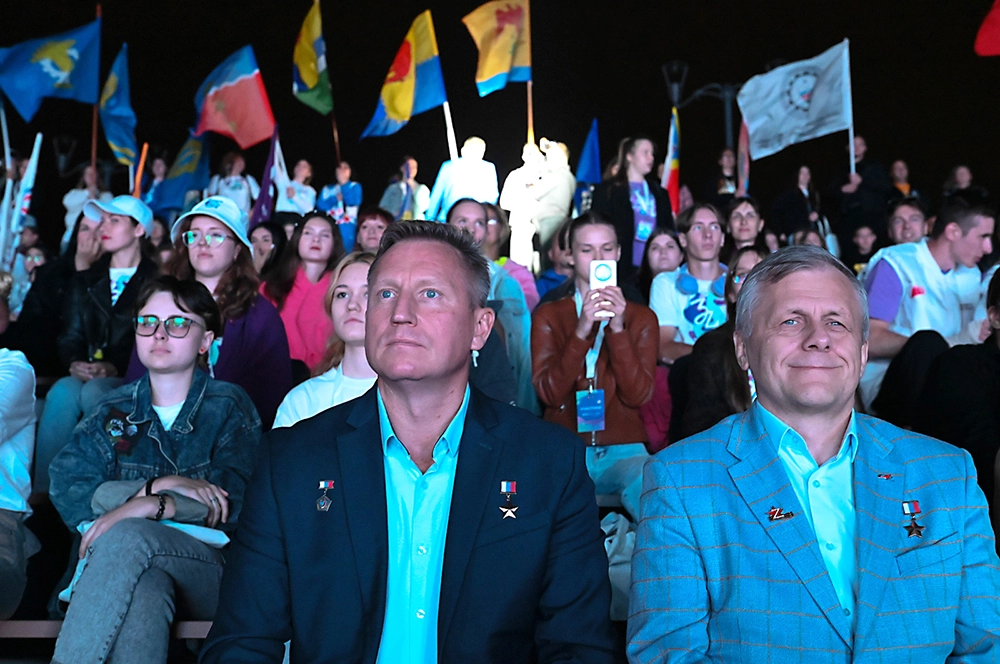 Сергей Прокопьев (слева) и Андрей Борисенко пообщались в Волгограде со школьниками и студентами.