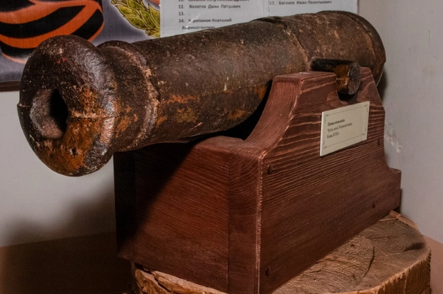 По своему локтю. В Староуткинске вновь сколочена барка сплавщиков