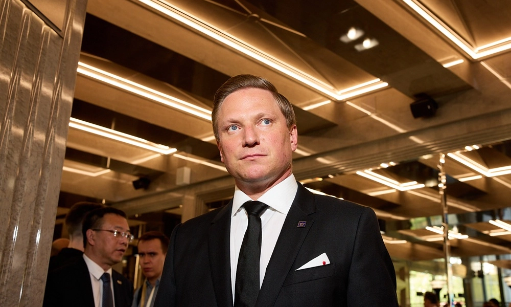 Константин Майор.