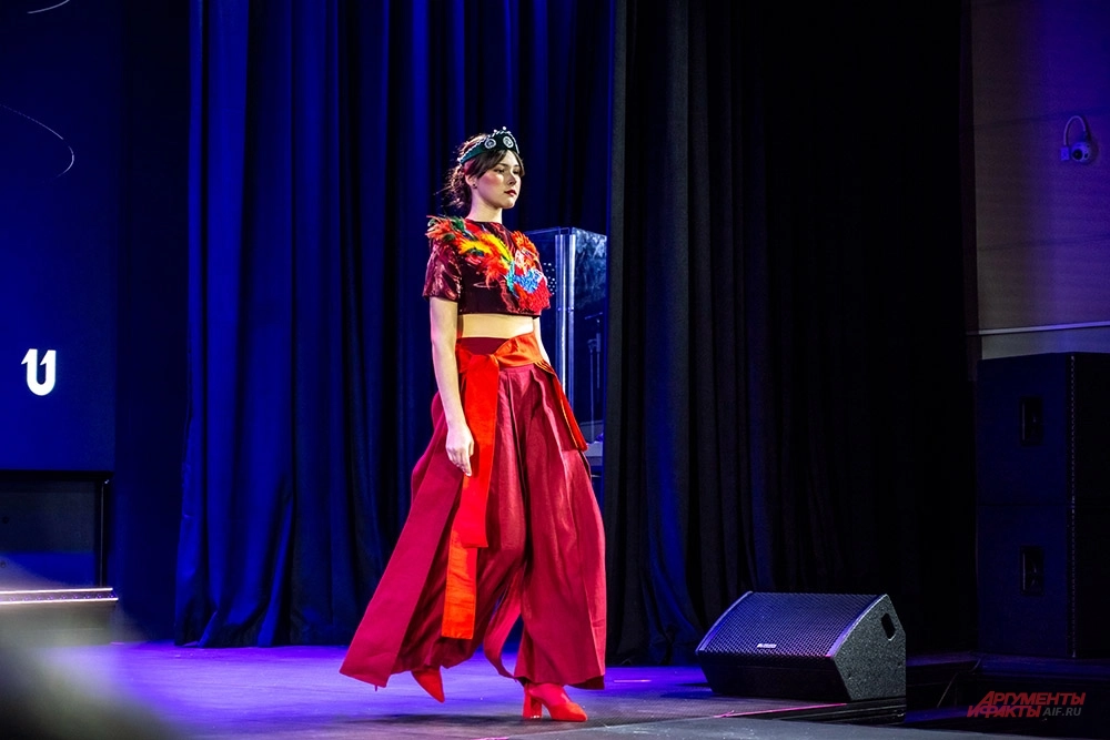 Елена Богодузова Красна девица