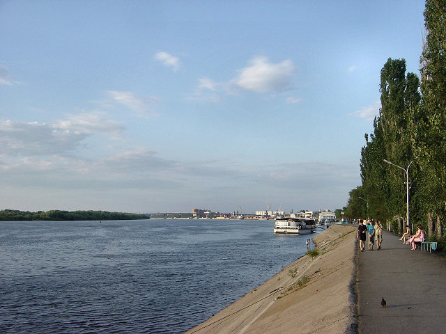 Волга в Астрахани.