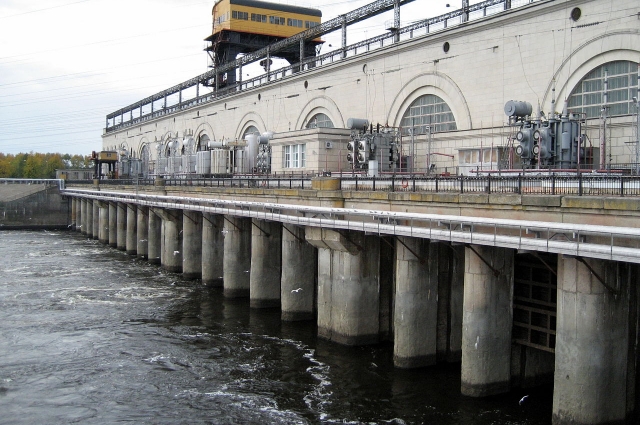 В 1956 году основные работы по строительству Горьковской ГЭС закончили. 