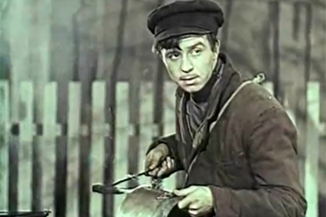 Олег Борисов в фильме «Мать», 1955 г.