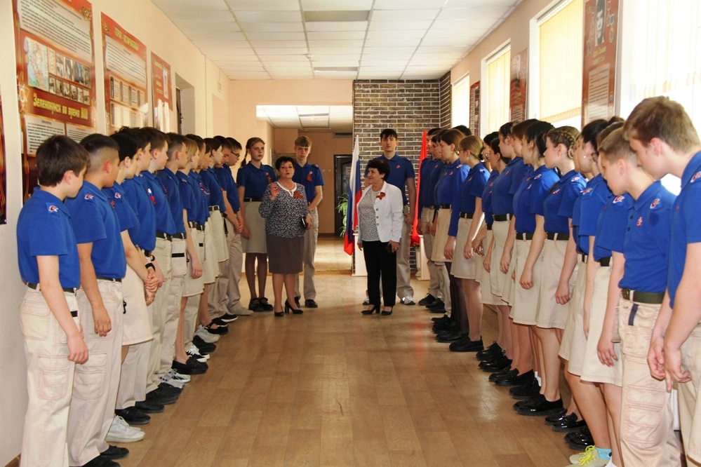 Более 60 ребят в школе №12 вступили в юнармию.