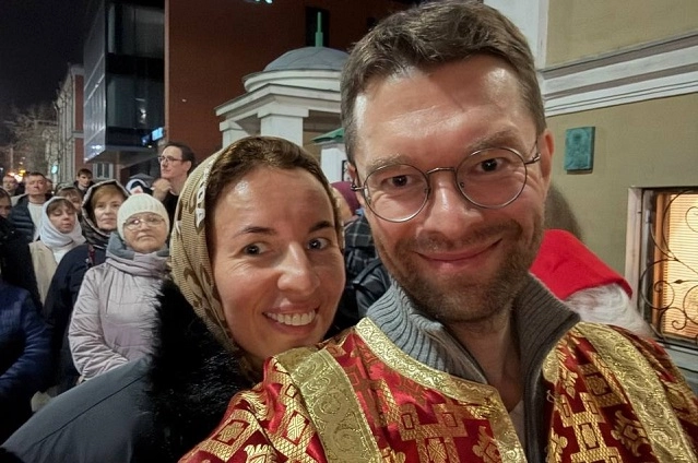 В ночной пасхальной службе принял участие депутат гордумы Екатеринбурга