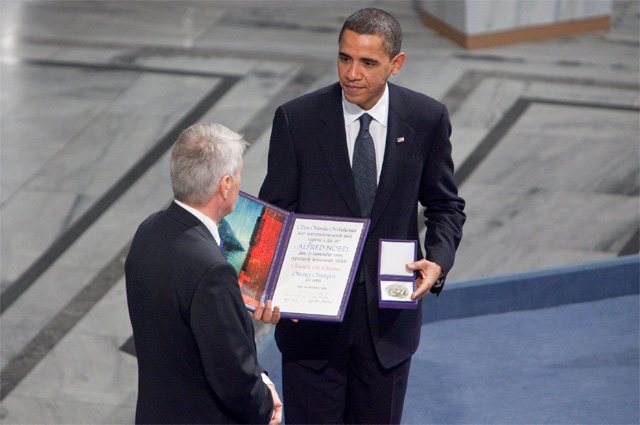 Барак Обама, нобелевская премия
