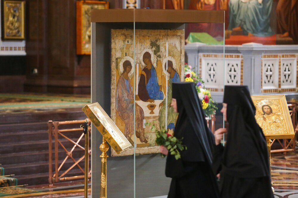 Икона «Святая Троица» Андрея Рублева в храме Христа Спасителя