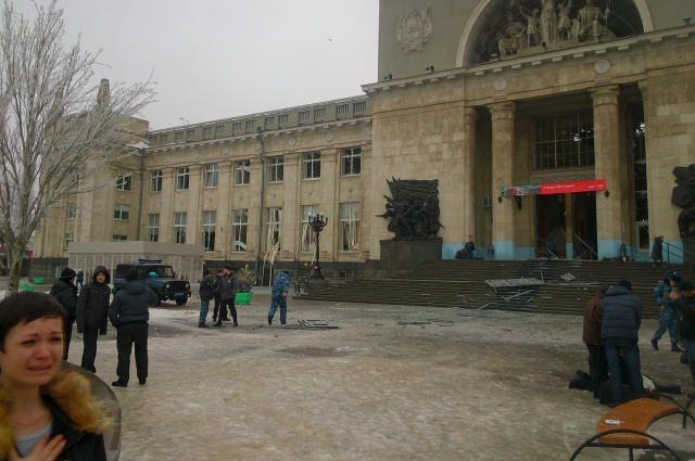Первые минуты после взрыва на волгоградском железнодорожном вокзале.