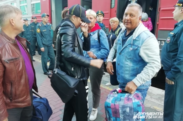 Из Новосибирска в Омск пассажиров самолёта доставил электропоезд.