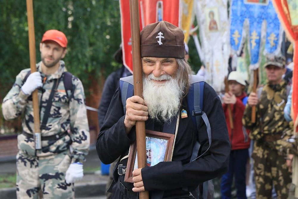 У многих паломников есть свои истории о чудесах, случившихся после встречи с иконой Казанской Божьей матери.