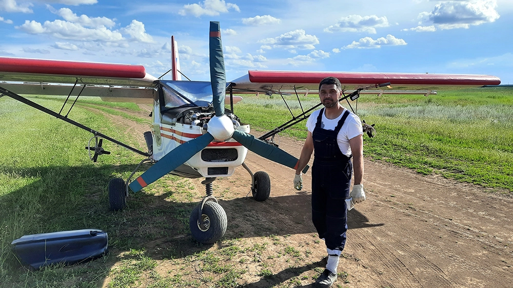 Самолёт СП-30 активно используют на волгоградских полях.