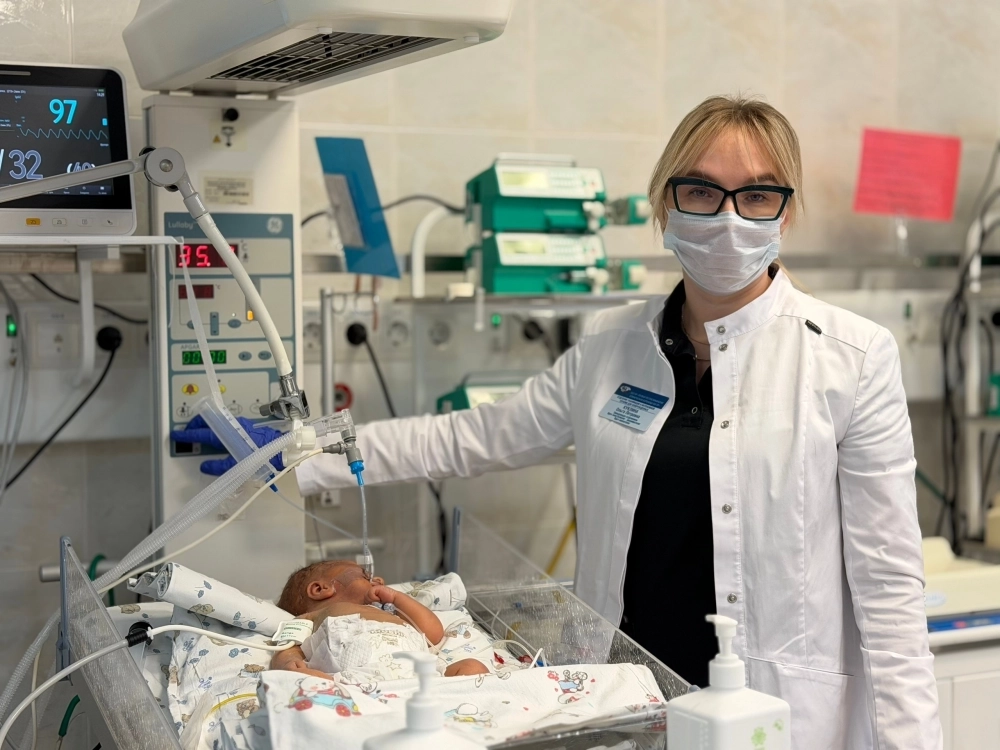 заведующая отделением реанимации и интенсивной терапии недоношенных Ольга Куклина предупреждает об опасности курения для беременных женщин.