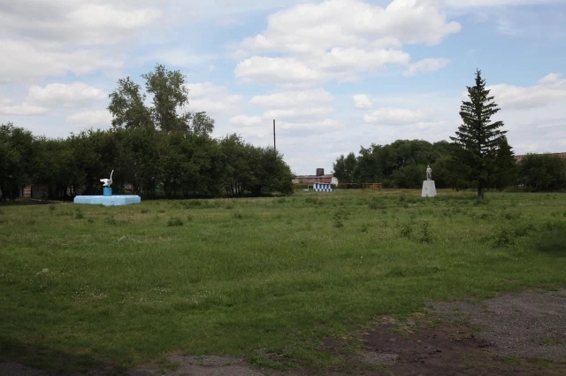 У села есть свои достоинства.